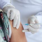 Refuerzo de vacunación a personas de 40 a 49 años