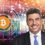 Arturo Elias explica caída del Bitcoin