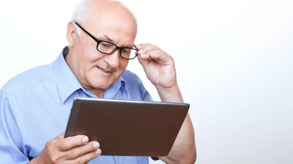 Adultos mayores e internet