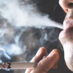 Multas por no respetar Reglamento para fumadores superan el millón de pesos