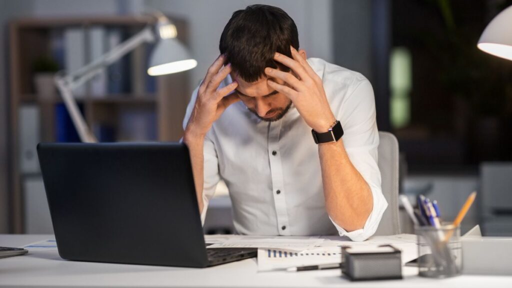 Síndrome de estrés laboral es una nueva pandemia